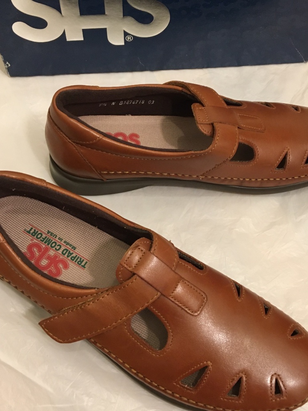 NWT SAS Loafers Shoes Flats